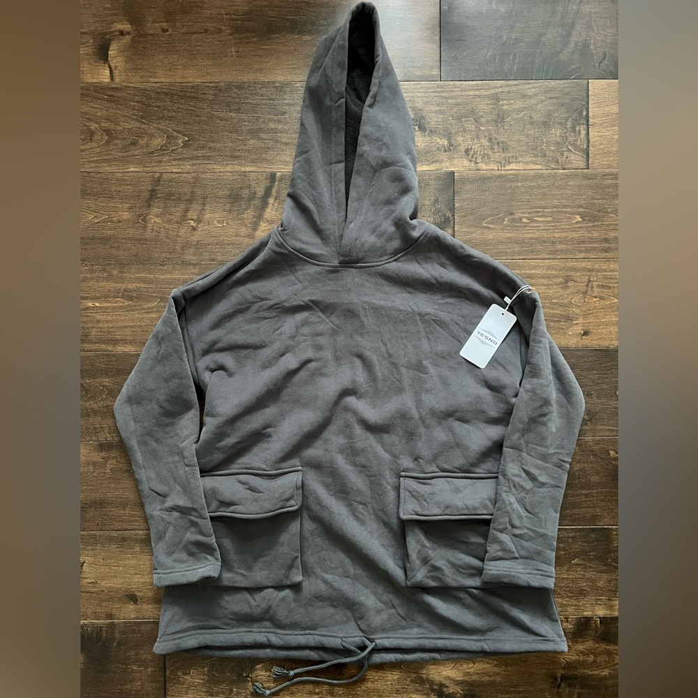 YESNO WZF - Women Casual Fleece Pullover. New with tags - size S